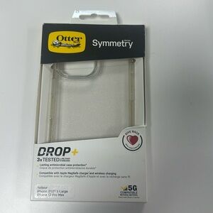 IPhone 12 Pro Max and 13 pro max OtterBox Symmetry Clear